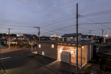 Dům s rozložitou střechou - foto: Ikuya Sasaki