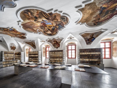 Knihovna v klášteře Želiv - foto: Aleš Jungmann