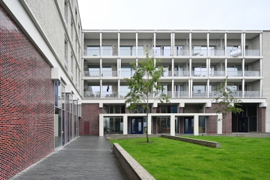 archiweb.cz Falconhoven Apartment Building