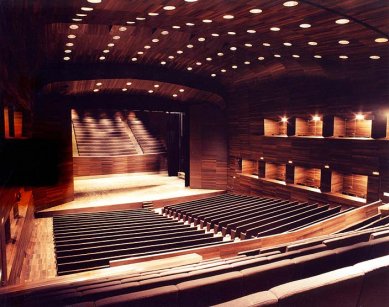 Městské auditorium León - foto: Petr Šmídek, 2011