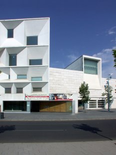 Městské auditorium León - foto: Petr Šmídek, 2006