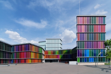 MUSAC - Museo de Arte Contemporáneo de Castilla y León - foto: Petr Šmídek, 2011