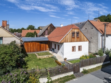 Rekonstrukce rodinného domu ve středních Čechách - foto: Aleš Jungmann