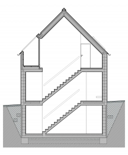 Rodinný dům v Nouzově u Prahy - Příčný řez