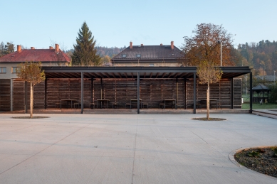 Zahrada mateřské a základní školy ve Viganticích - foto: henkai architekti