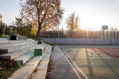 Zahrada mateřské a základní školy ve Viganticích - foto: henkai architekti