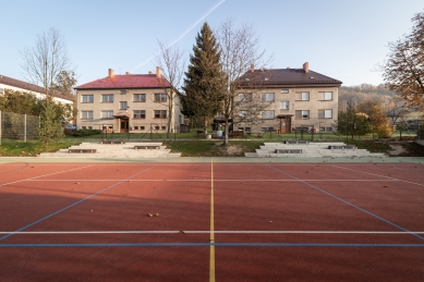 Zahrada mateřské a základní školy ve Viganticích - foto: henkai architekti