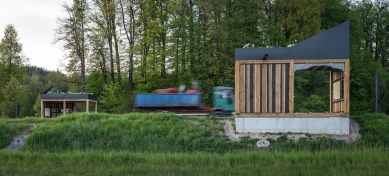 Autobusové zastávky Prostřední Bečva - foto: henkai architekti