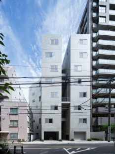 Tenjincho Place Apartment Complex - foto: Masao Nishikawa