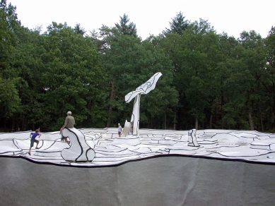 Enamel Garden - foto: Petr Šmídek, 2003