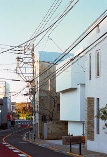 OBI-House - foto: © Kenichi Suzuki