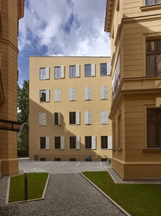 Construction and Reconstruction of the Faculty of Philosophy of the University of Hradec Králové - foto: Filip Šlapal