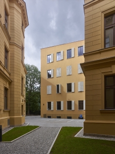 Construction and Reconstruction of the Faculty of Philosophy of the University of Hradec Králové - foto: Filip Šlapal