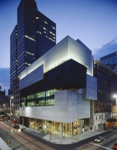 The Lois & Richard Rosenthal Center for Contemporary Art  - foto: © Roland Halbe, www.rolandhalbe.de