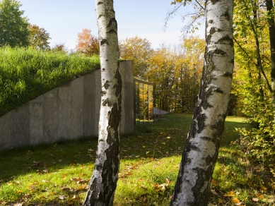 Škola z/lomu - foto: Jiří Hroník