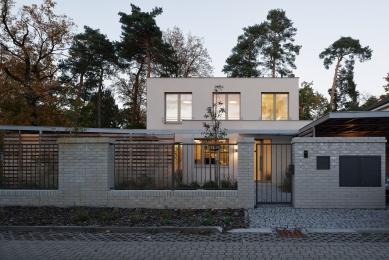 House Among the Pines, Klánovice - foto: Jiří Alexander Bednář