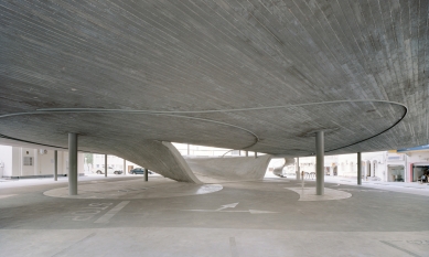 Car Parks for the Pearl Path - foto: Maxime Delvaux