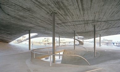 Car Parks for the Pearl Path - foto: Maxime Delvaux