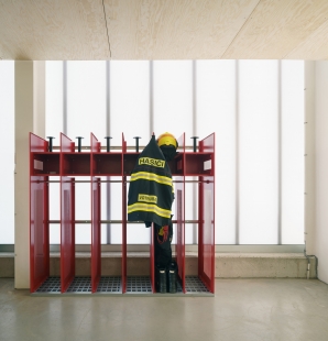 Jirčany Fire Station - foto: Alex Shoots Buildings