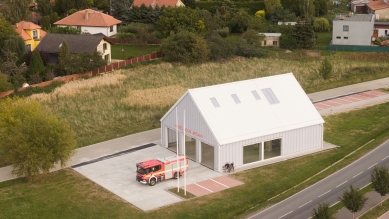 Jirčany Fire Station - foto: Alex Shoots Buildings