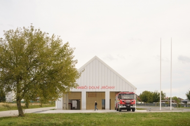 Jirčany Fire Station - foto: Alex Shoots Buildings