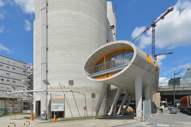 Silo 13 - překladiště cementu - foto: Petr Šmídek, 2019