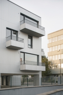 Podun Apartment Building - foto: Alex Shoots Buildings