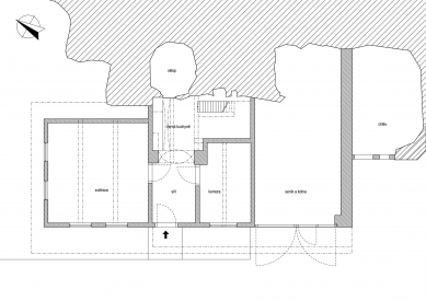 Roubený dům v kamenné soutěsce - Půdorys přízemí - původní stav - foto: koucky-arch.cz