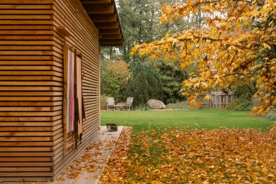 Vejminek in the garden - foto: Martin Faltejsek