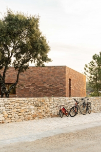 Lameira House - foto: © Ivo Tavares Studio