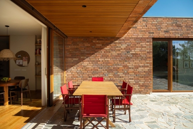 Lameira House - foto: © Ivo Tavares Studio