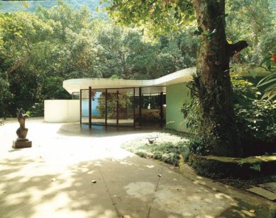 Casa das Canoas - foto: © Fundação Oscar Niemeyer