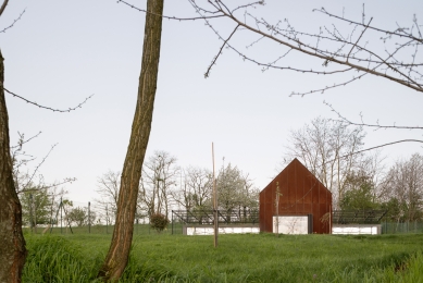 Nad priehradou - foto: Alex Shoots Buildings