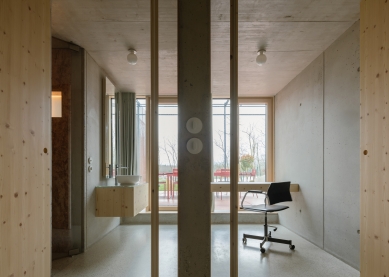 Nad priehradou - foto: Alex Shoots Buildings