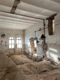 Interiér Krajskej knižnice P. O. Hviezdoslava v Prešove - Fotografie z průběhu rekonstrukce