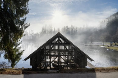 Loděnice Zaka na Bledském jezeře - foto: Miran Kambič