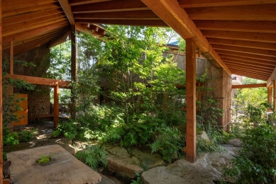 Earth House  - foto: ToLoLo Studio