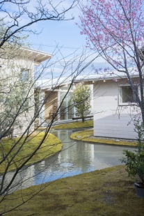 Awazuku House