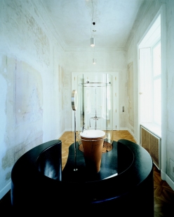 The Castle Bathroom - Reconstruction and interior „a parlour with a fresco“ - foto: Filip Šlapal