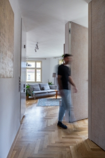 Housing between angles - foto: Lukáš Hausenblas