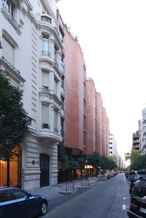 Bytovy dům Slunečnice - foto: Petr Šmídek, 2007