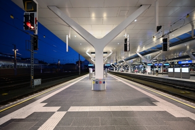 Central Station Salzburg - foto: Petr Šmídek, 2024
