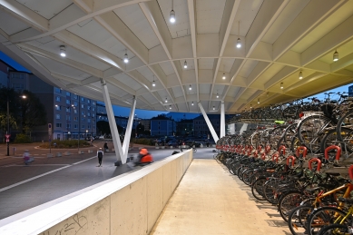 Central Station Salzburg - foto: Petr Šmídek, 2024