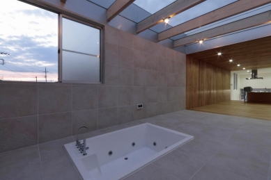 Vzdušný dům - foto: Takashi Fujino / Ikimono Architects