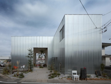 Vzdušný dům - foto: Takashi Fujino / Ikimono Architects