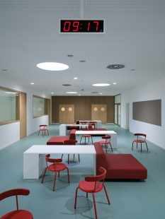 Elementary and Maternal School VIA Beroun - foto: BoysPlayNice