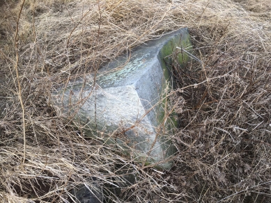 Wichterkreuz - návrat zmizelého - Objevení soklu - foto: Štěpán Čančík