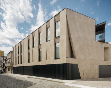FS11 Building - foto: © Ivo Tavares Studio