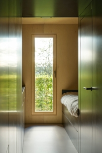 Krabice ve stodole - foto: Peter Fabo