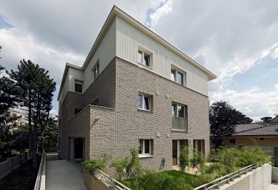 Bytový dům Podbělová - foto: Jiří Vaněk